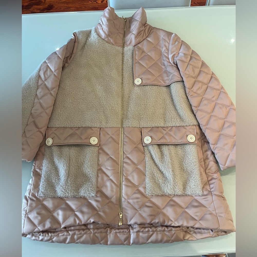 Tricot Chic Jacket - Picture 2 of 16